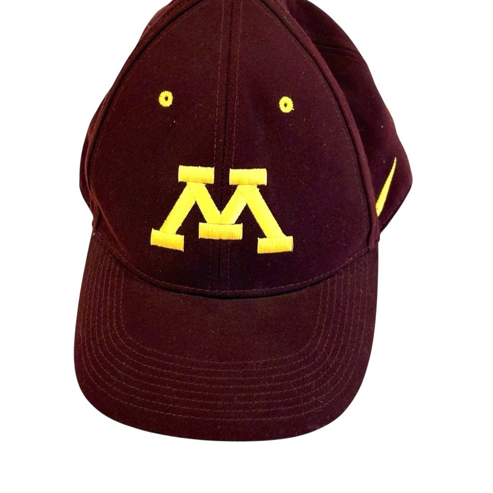Nike MN Gophers Kids Burgundy Gold Hat 6 3/4 Minnesota